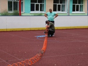 На спортплощадке в поселке Новоивановский уложено травмобезопасное покрытие